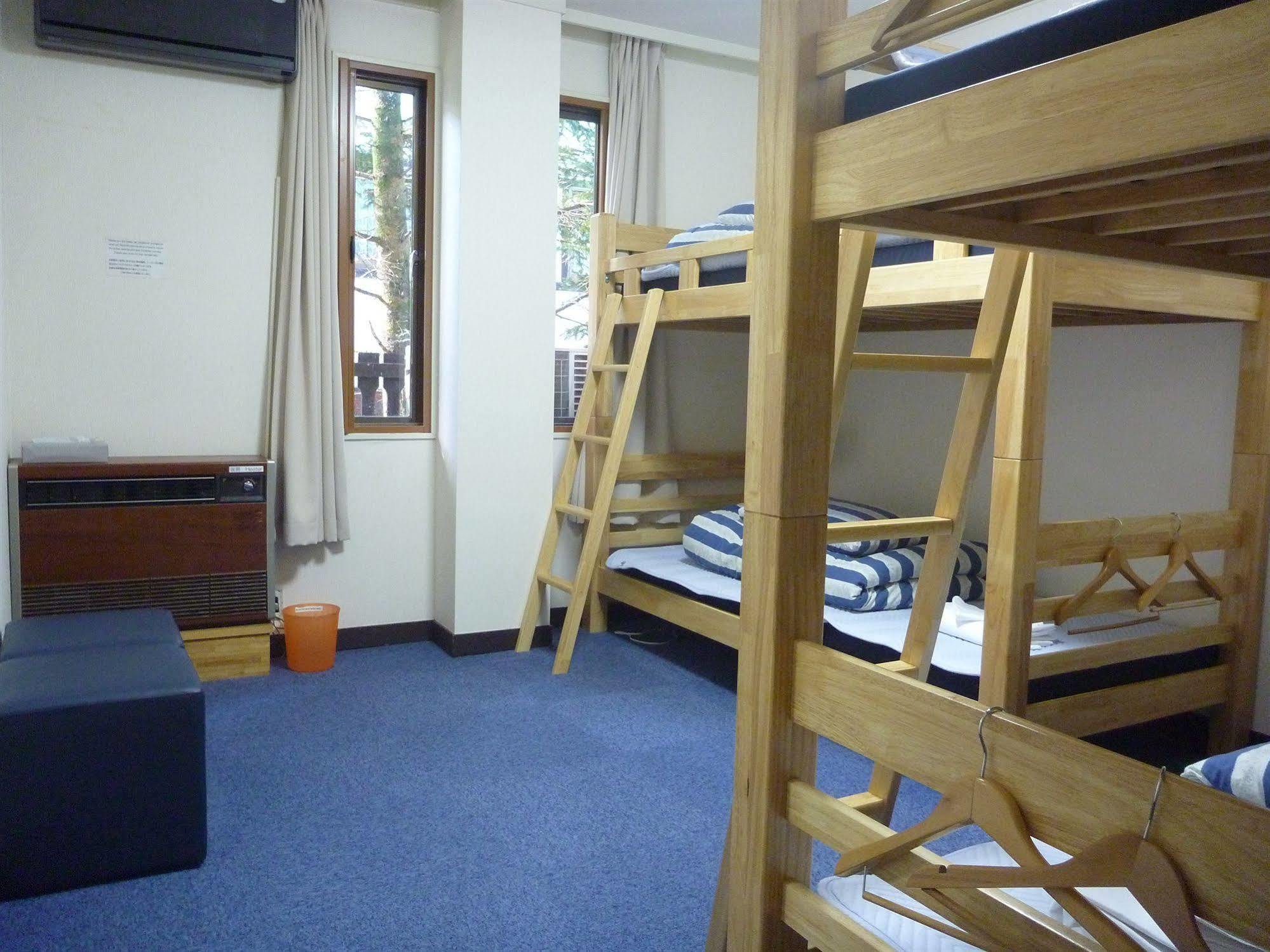 K'S House Hakuba Alps - Travelers Hostel Exterior photo