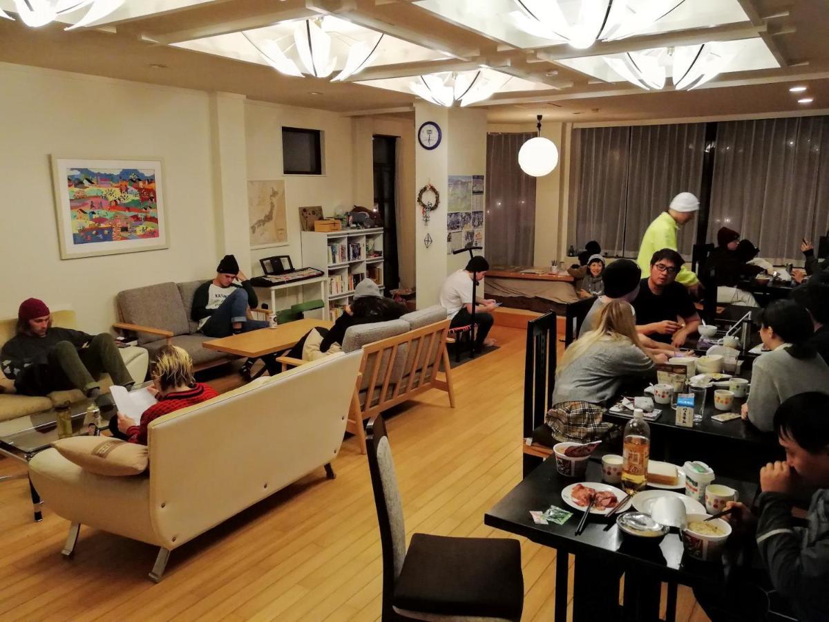 K'S House Hakuba Alps - Travelers Hostel Exterior photo